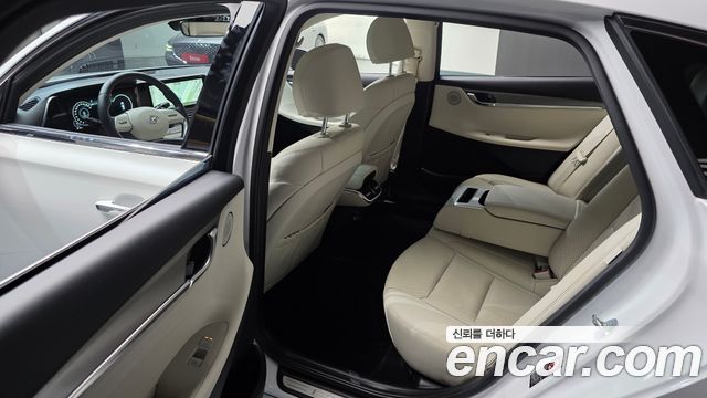 Hyundai Grandeur 2022 — photo 26