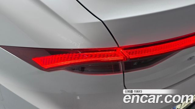 Hyundai Grandeur 2022 — photo 9