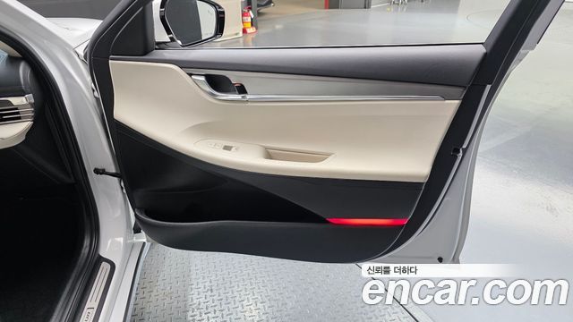 Hyundai Grandeur 2022 — photo 15