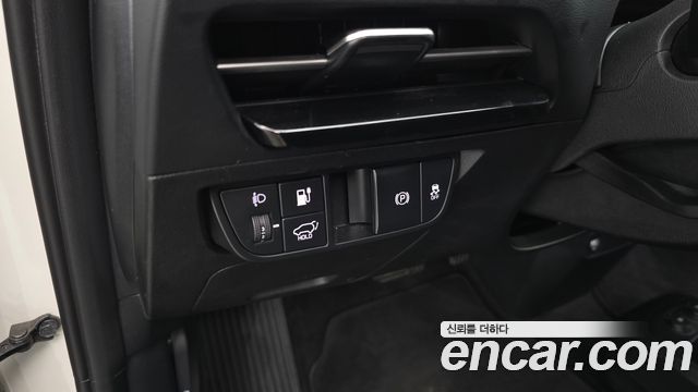 Kia EV6 2023 — photo 24