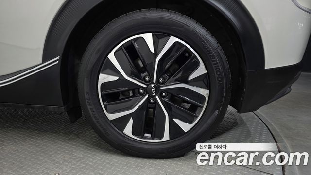Kia EV6 2023 — photo 7