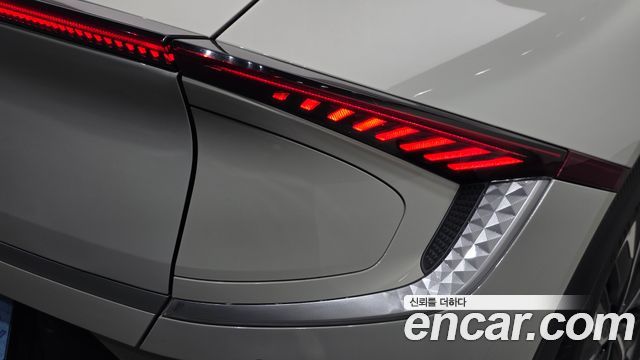 Kia EV6 2023 — photo 9
