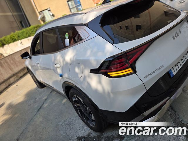 Kia Sportage 2023 — photo 2