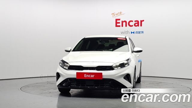 Kia K3 2023 — photo 3