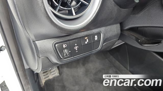 Kia K3 2023 — photo 26