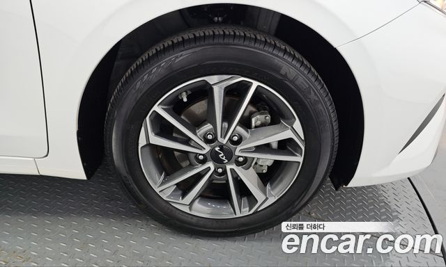 Kia K3 2023 — photo 7