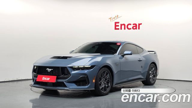 Ford Mustang 2025 — photo 1