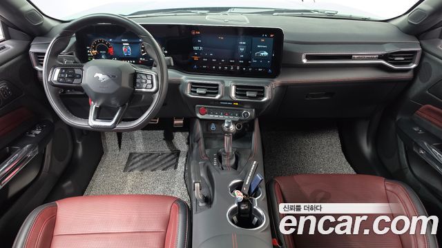 Ford Mustang 2025 — photo 10