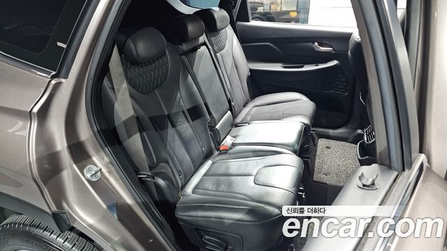 Hyundai Santafe 2019 — photo 17