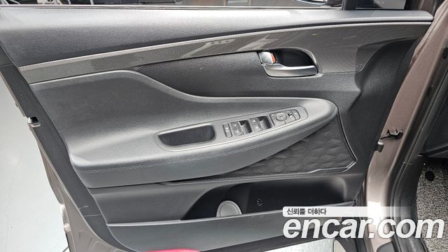 Hyundai Santafe 2019 — photo 14