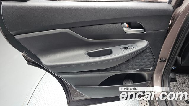Hyundai Santafe 2019 — photo 15