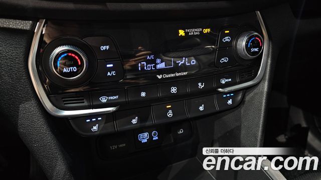 Hyundai Santafe 2019 — photo 27