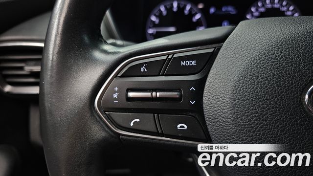 Hyundai Santafe 2019 — photo 29