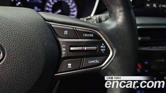 Hyundai Santafe 2019 — photo 30