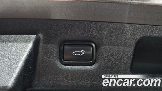 Hyundai Santafe 2019 — photo 36