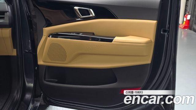 Kia Canival 2022 — photo 15