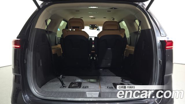 Kia Canival 2022 — photo 27