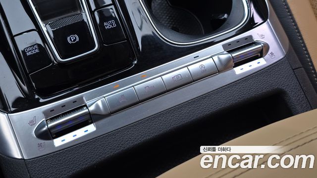 Kia Canival 2022 — photo 28