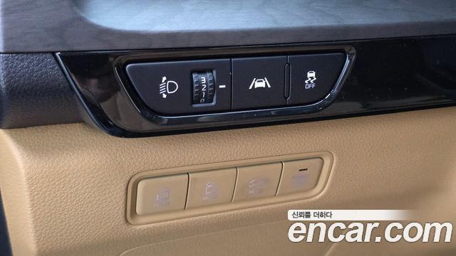 Kia Canival 2022 — photo 37