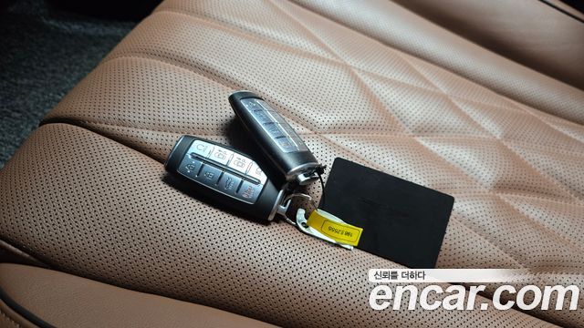 Genesis G80 2023 — photo 21