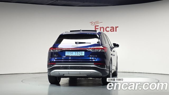 Audi Q4 e-tron 2025 — photo 4