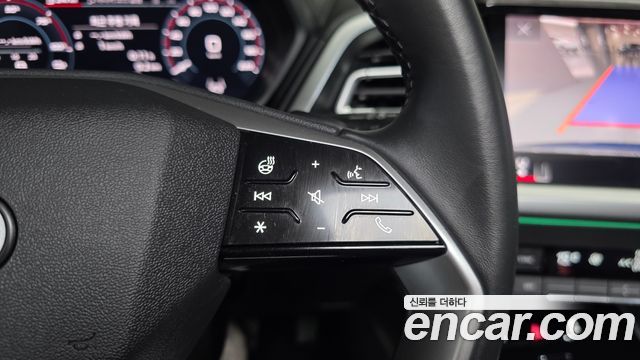 Audi Q4 e-tron 2025 — photo 22