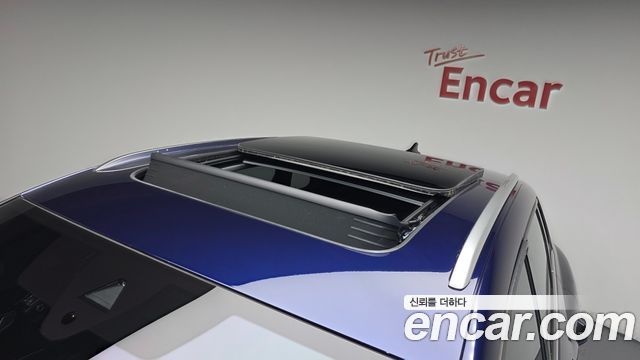 Audi Q4 e-tron 2025 — photo 37
