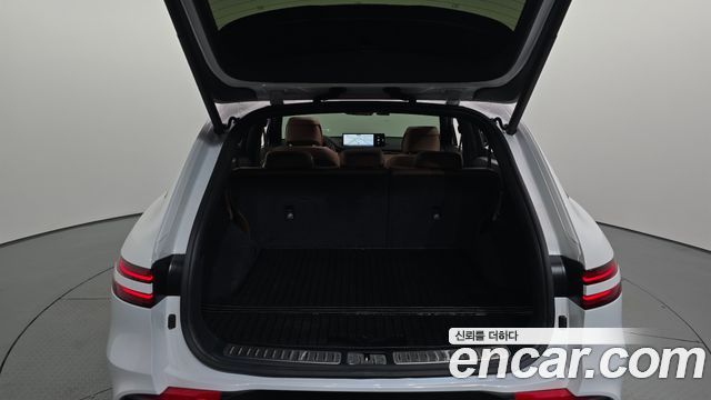 Genesis GV70 2022 — photo 26