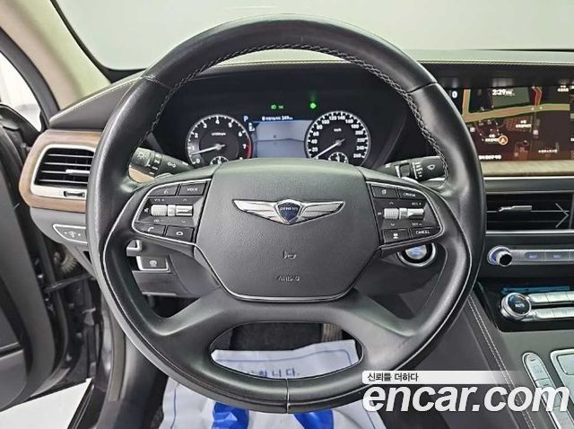 Genesis G90 2019 — photo 10