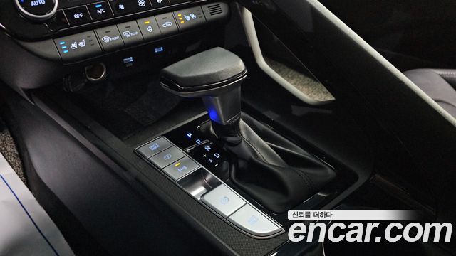 Hyundai AVANTE 2022 — photo 12