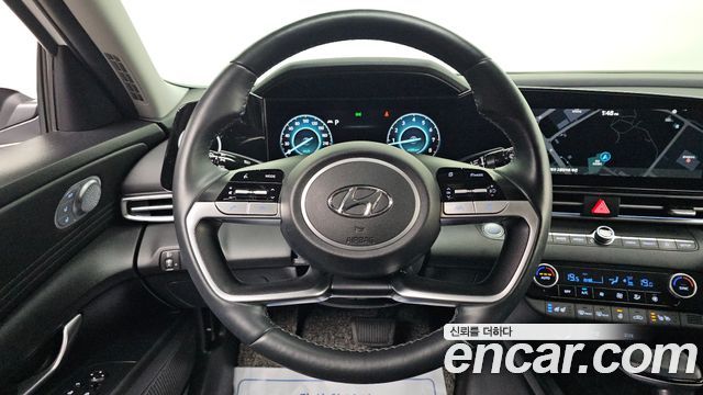 Hyundai AVANTE 2022 — photo 24