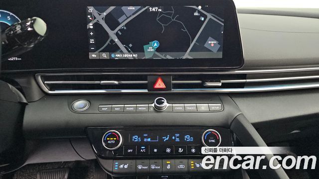Hyundai AVANTE 2022 — photo 25