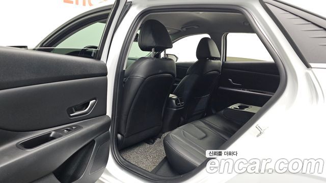 Hyundai AVANTE 2022 — photo 16