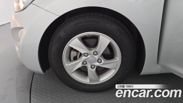 Hyundai AVANTE 2015 — photo 5