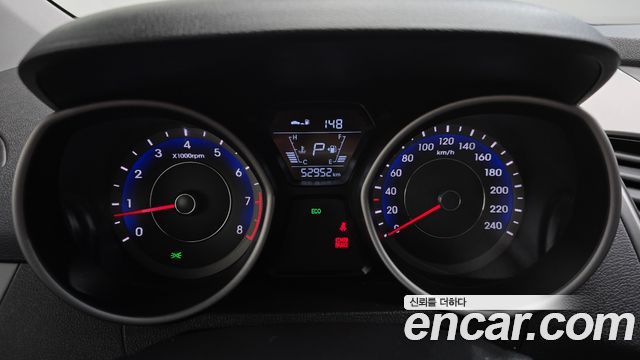 Hyundai AVANTE 2015 — photo 8