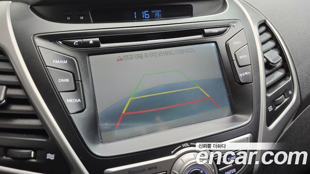 Hyundai AVANTE 2015 — photo 14