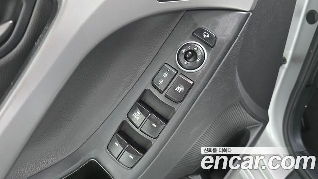 Hyundai AVANTE 2015 — photo 18