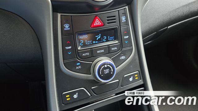 Hyundai AVANTE 2015 — photo 20