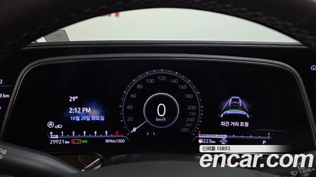 Cadillac Escalade 2023 — photo 8