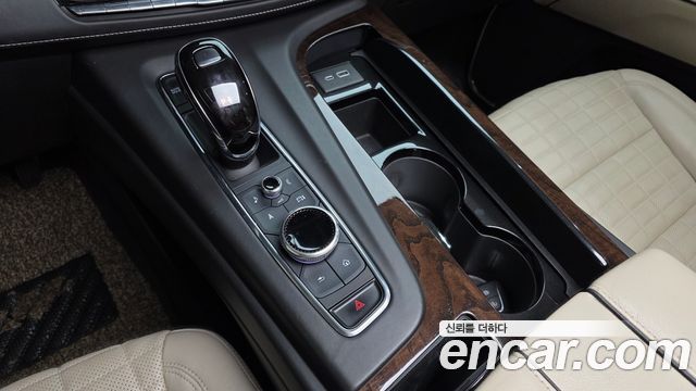 Cadillac Escalade 2023 — photo 9
