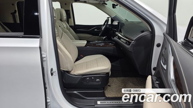 Cadillac Escalade 2023 — photo 11