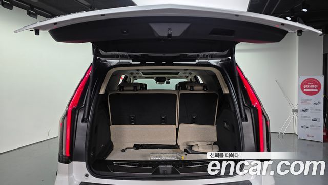 Cadillac Escalade 2023 — photo 20