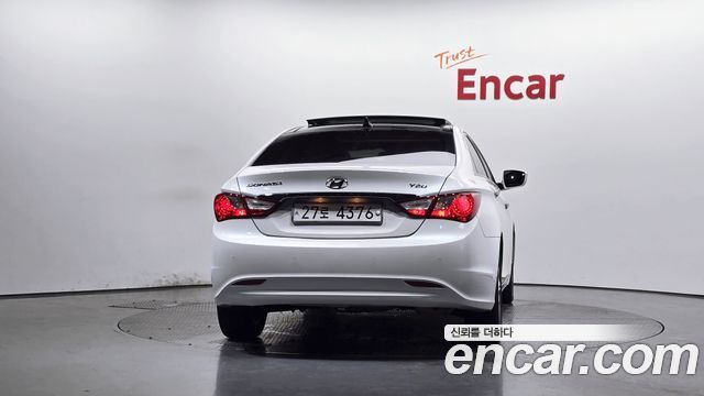 Hyundai Sonata 2010 — photo 4