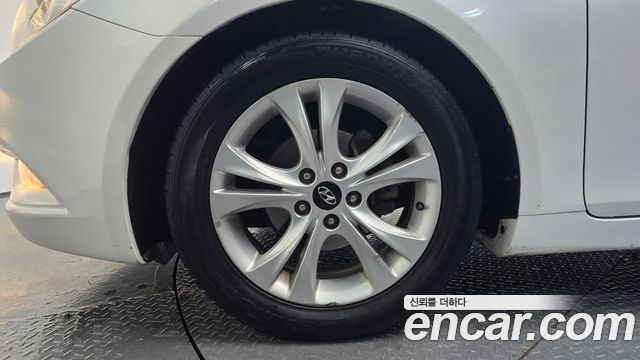Hyundai Sonata 2010 — photo 5