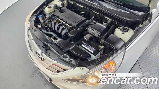 Hyundai Sonata 2010 — photo 6