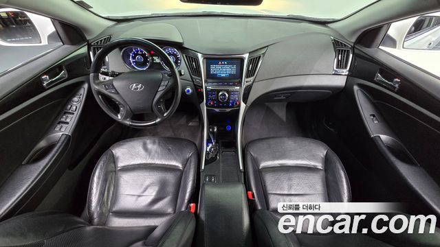 Hyundai Sonata 2010 — photo 7