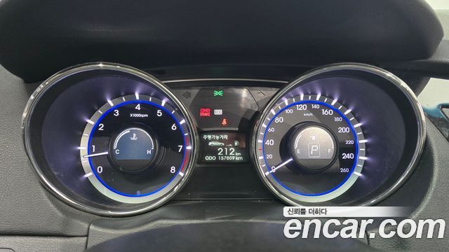 Hyundai Sonata 2010 — photo 8