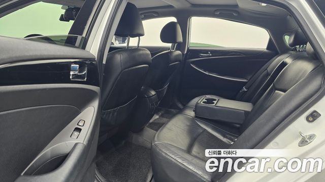 Hyundai Sonata 2010 — photo 12