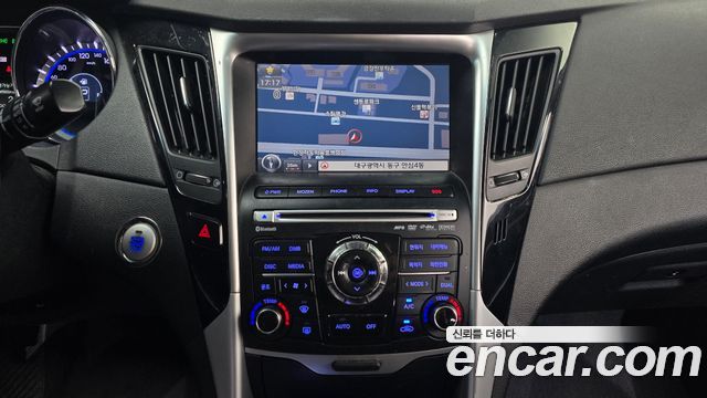 Hyundai Sonata 2010 — photo 15