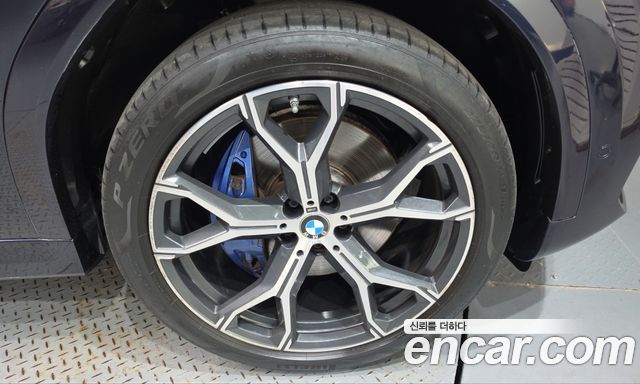 BMW X6 2021 — photo 7